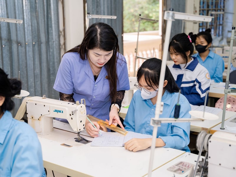 Địa Chỉ Học Nghề May & Thiết Kế Thời Trang Tại Nghệ An Uy Tín 6 Địa Chỉ Học Nghề May & Thiết Kế Thời Trang Tại Nghệ An Uy Tín 5