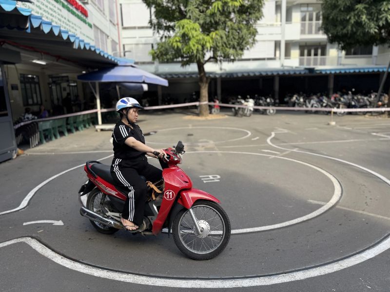 Nơi Đăng Ký Học Bằng Lái Xe Máy A1, A (A2 Cũ) Uy Tín Tại Quận 10, TP.HCM 13